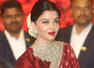 All the times Aishwarya Rai Bachchan gave us bridal goals in red saris