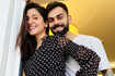 This picture of Anushka Sharma flaunting her baby bump with hubby Virat Kohli goes viral...