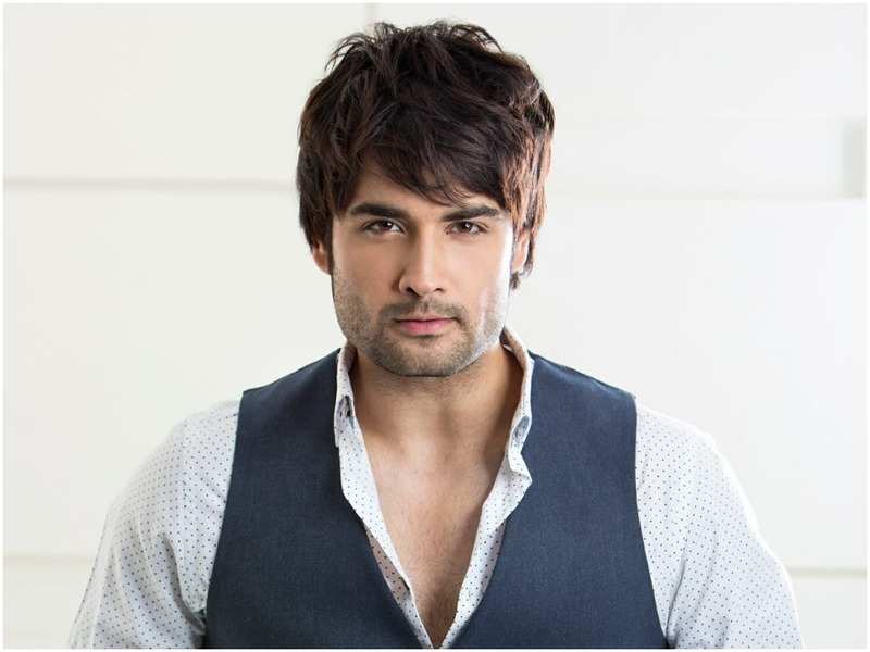 Vivian Dsena Clears The Air About His Twitter Imposter Times Of India