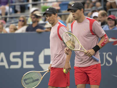 Bryan brothers bring curtain down on legendary tennis double act