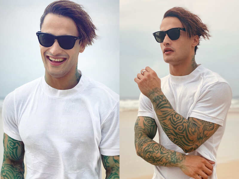 Bigg Boss 13 fame Asim Riaz flaunts his million-dollar smile in this picture and says, 'Be real, not perfect' - Times of India Bigg Boss 13 fame Asim Riaz flaunts his million-dollar smile in this picture and says, 'Be real, not perfect' - Times of India