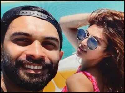 Exclusive Caught Mouni Roy And Her Boyfriend Suraj Nambiar Spending Quality Time In Dubai Hindi Movie News Times Of India