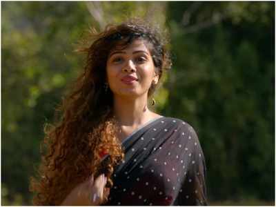 Watch: Sanah Moidutty’s refreshing voice adds to the 'Eadanin Madhu' song