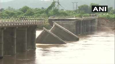 Maharashtra: Heavy rains pound parts of Nagpur, over 14,000 evacuated