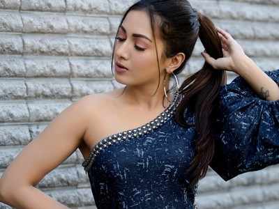 Catherine Tresa sports a stylish look, Check out the photos