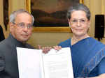 Nation pays tribute to Pranab Mukherjee