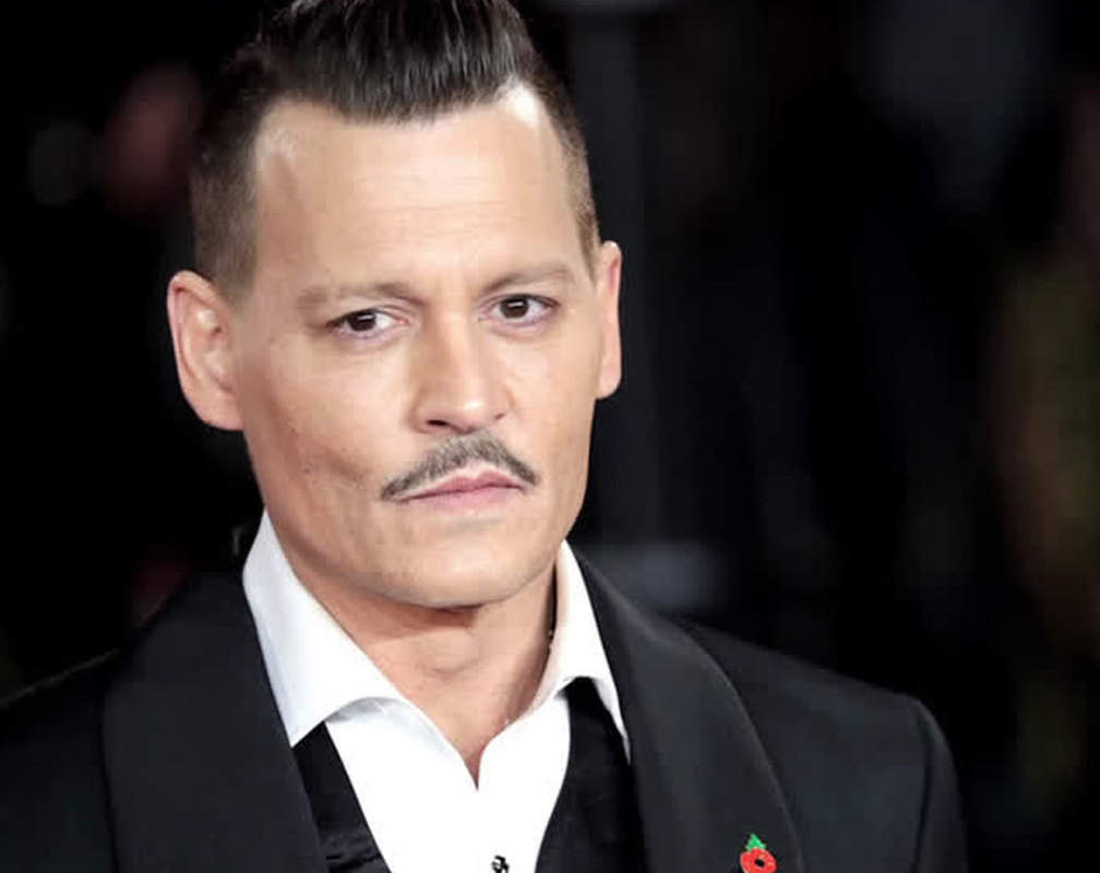 
Johnny Depp requests to postpone his trial due to shooting schedule
