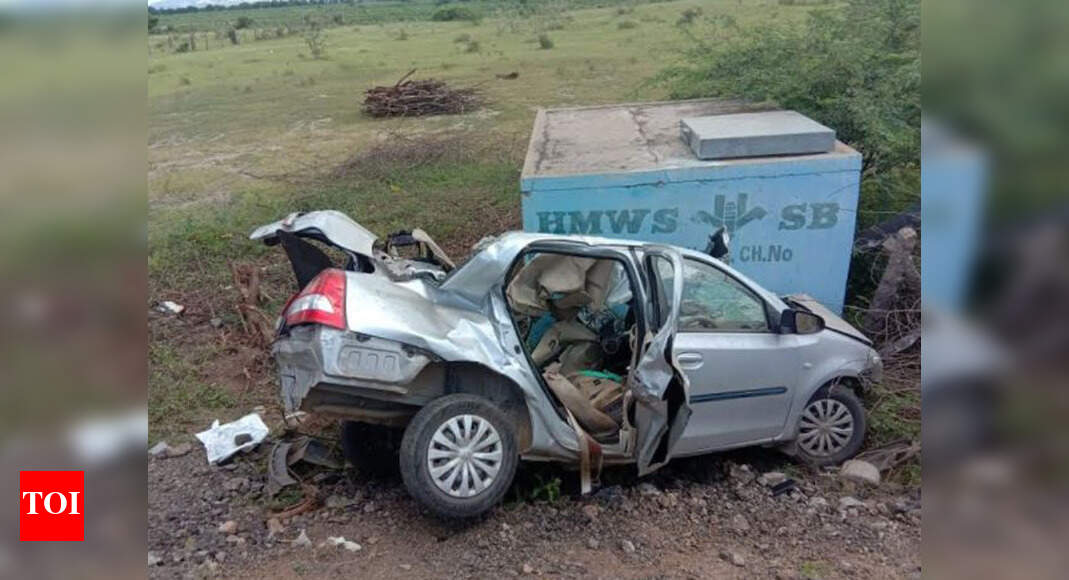 Accident in Hyderabad Five killed in road accident Hyderabad News