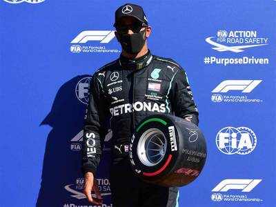 Hamilton posts fastest lap in F1 history to take Italian GP pole