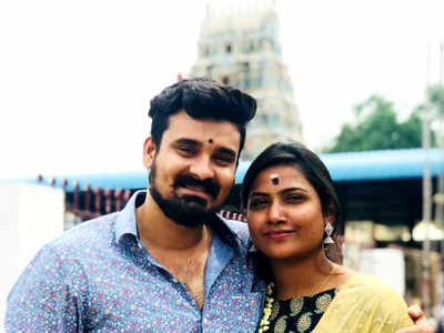 Nandhini - Yogeshwaram become proud parents of a baby boy - Times of India