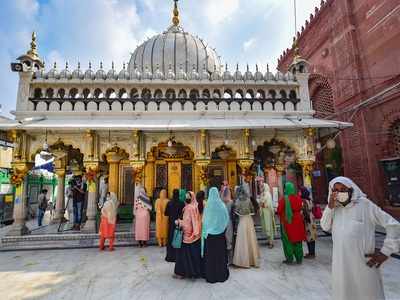Delhi: Hazrat Nizamuddin Dargah reopens for devotees