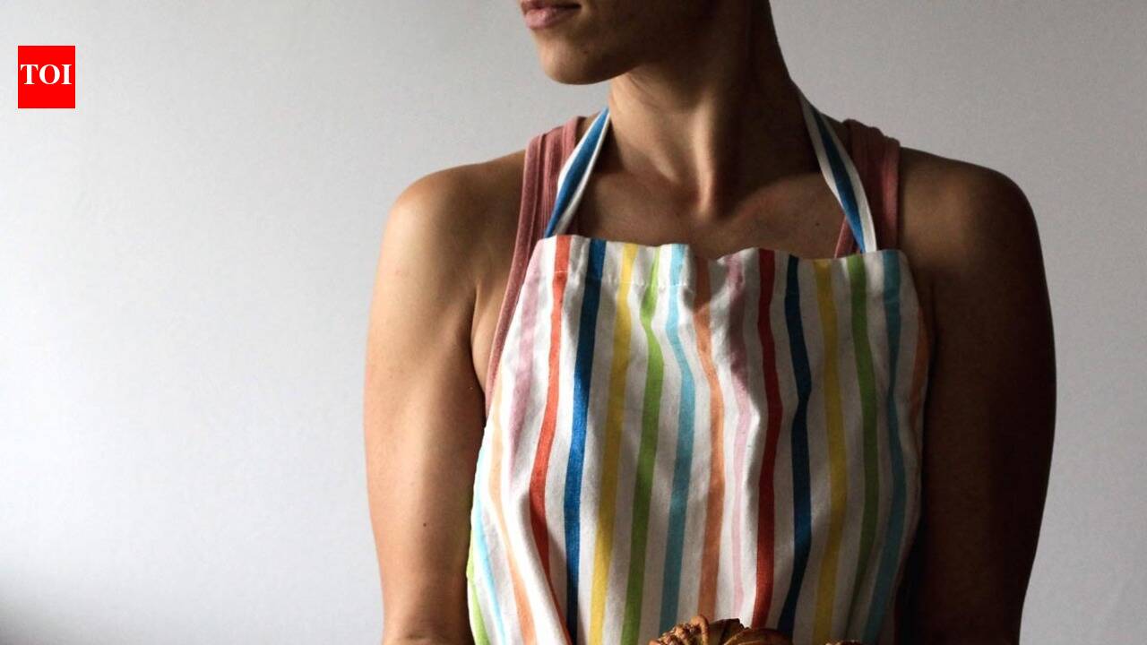 Kitchen aprons that will protect your clothes while cooking | - The ...