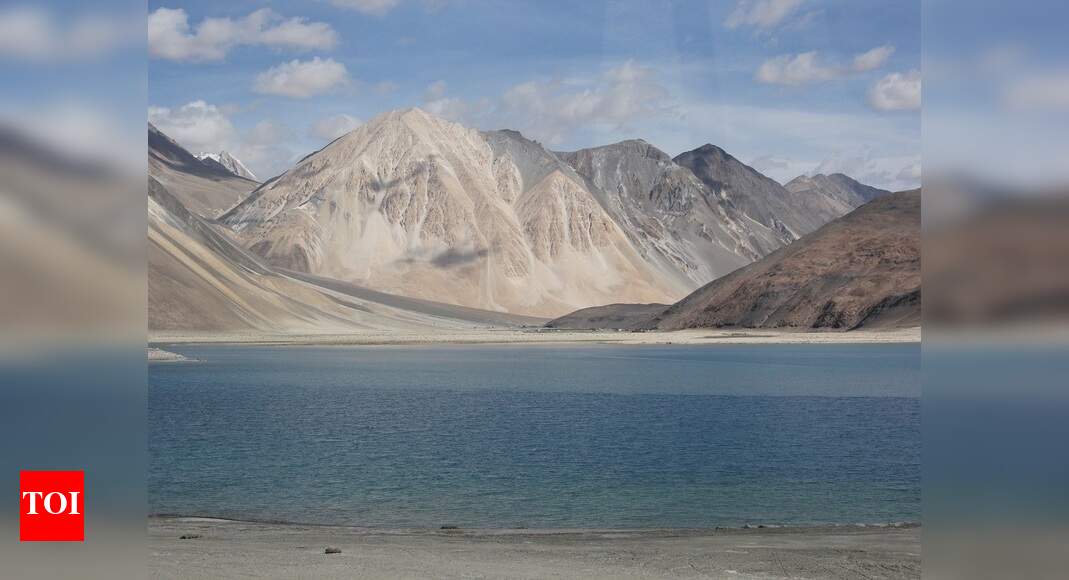 India China border news live: Indian Army occupies heights overlooking the Chinese Army positions at Finger 4 along Pangong Tso lake