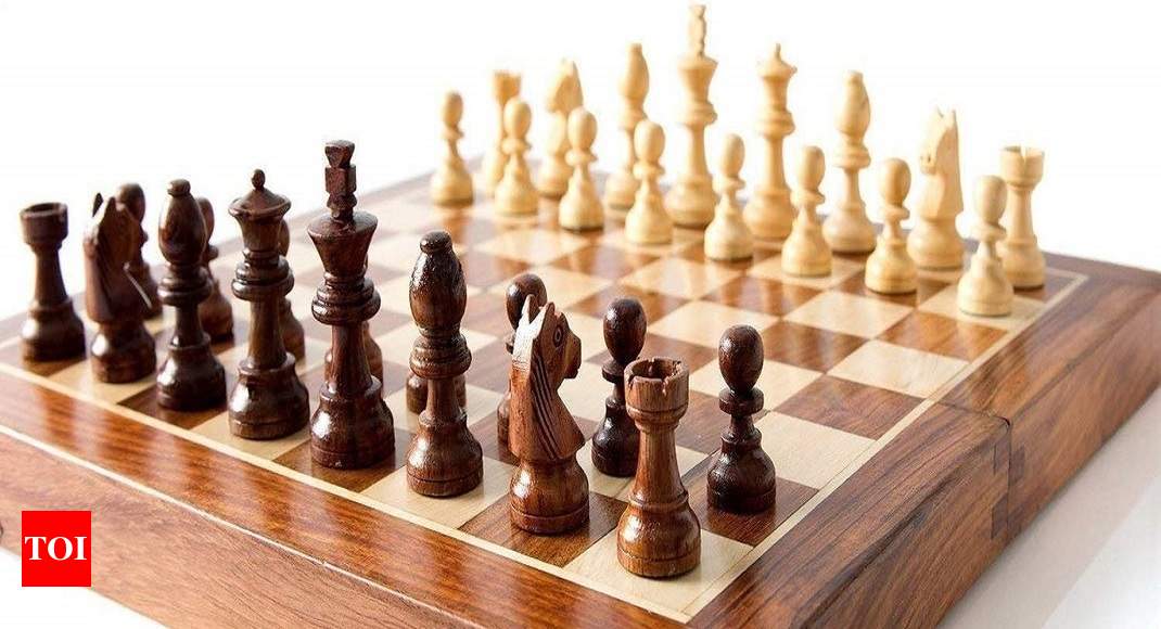 Finest full-size chess boards for amateur and professional players - Times  of India