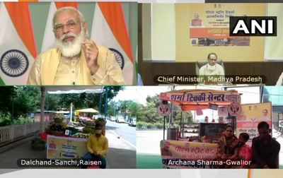 Svanidhi Samvaad: PM Modi interacts with street vendors from Madhya Pradesh