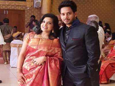 Bharath and Jeshly celebrate their seventh wedding anniversary