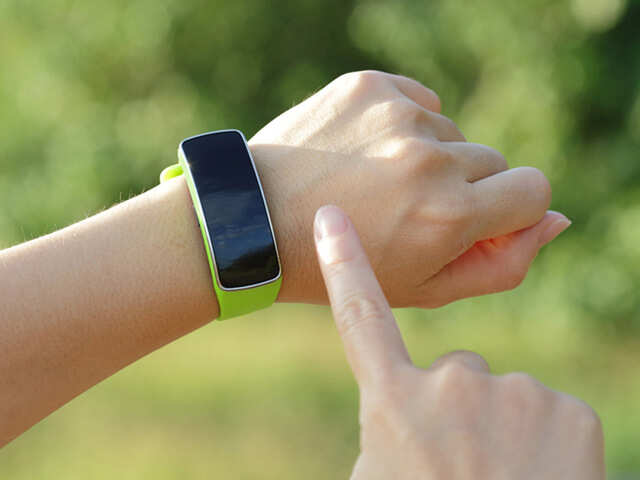 16 sensors that are present inside fitness bands and smartwatches that you need to know 16 sensors that are present inside fitness bands and smartwatches that you need to know