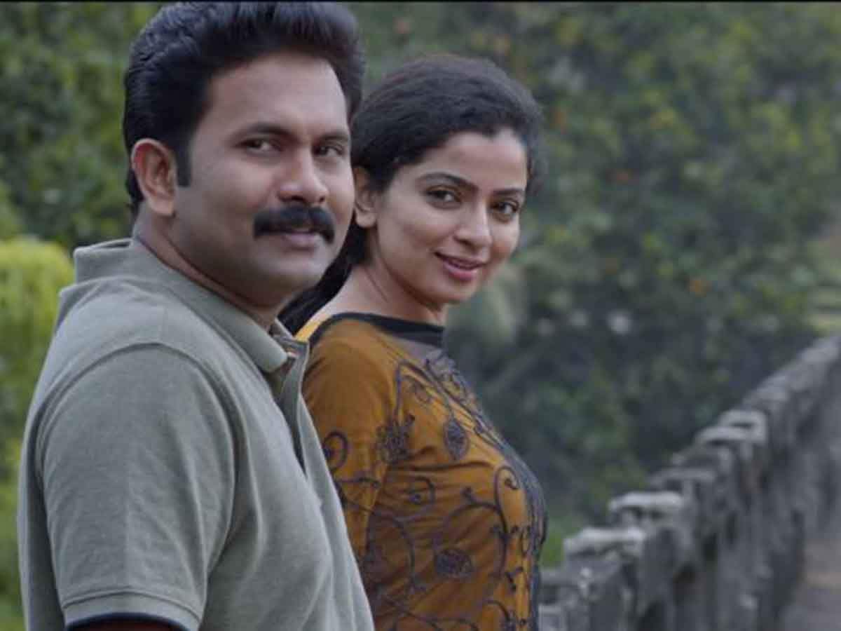 Thora Mazhayilum From Saajan Bakery Is A Youthful Love Song Malayalam Movie News Times Of India