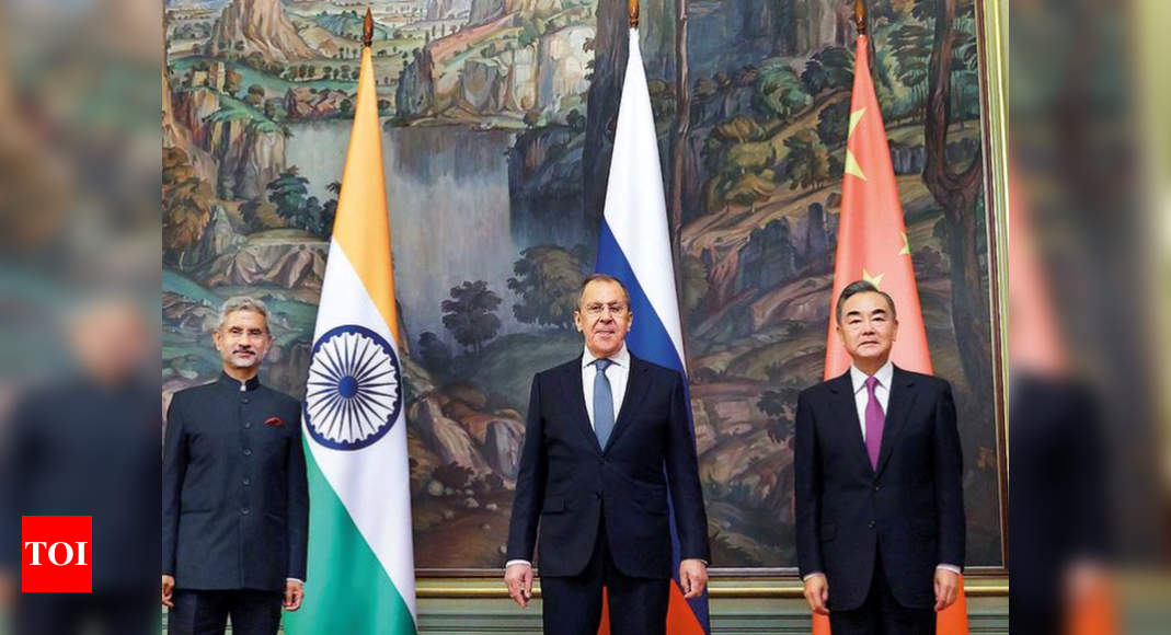 India, China foreign ministers talk for 2 hours in bid to ease LAC crisis