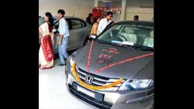Car sales recover, two-wheeler registrations still down 46%