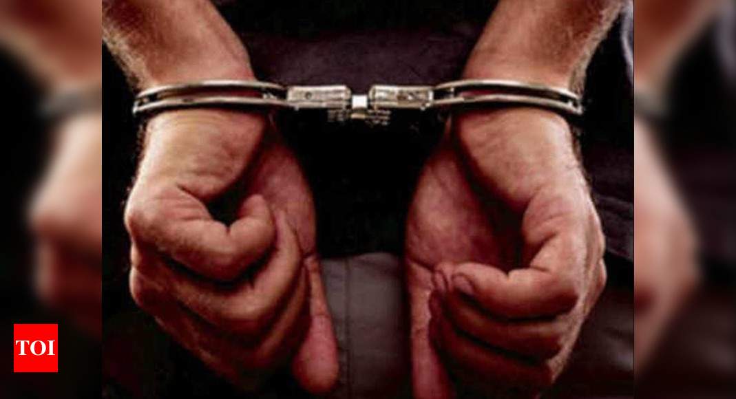 Two held for duping investors of Rs 42,000 crore