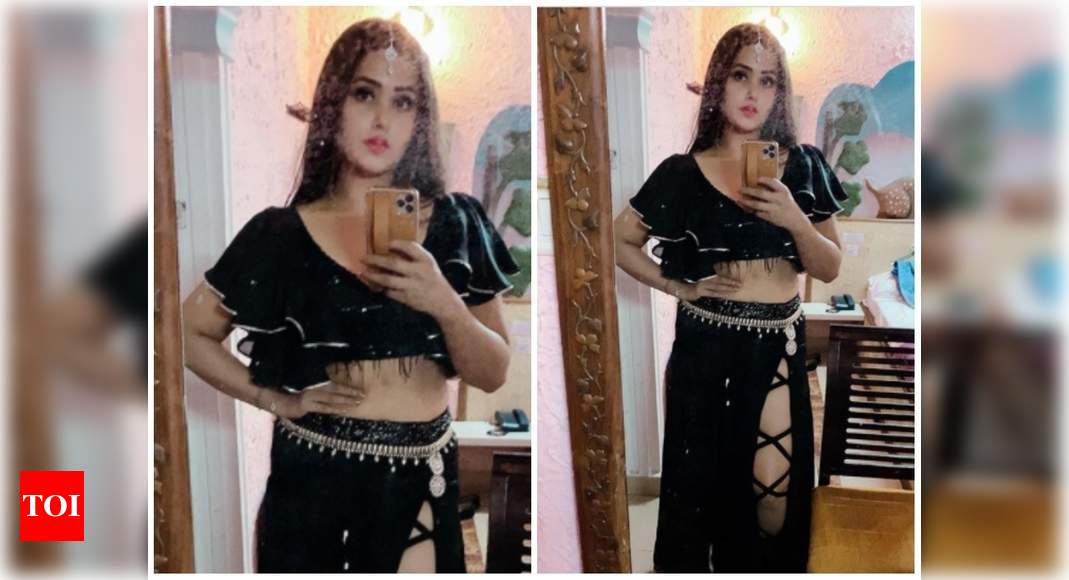 Kajal Raghwani gives a glimpse of her look from the upcoming song |  Bhojpuri Movie News - Times of India