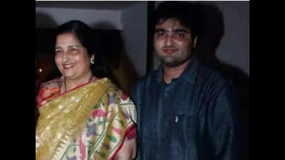 Anuradha Paudwal's son Aditya dies of kidney failure at 35