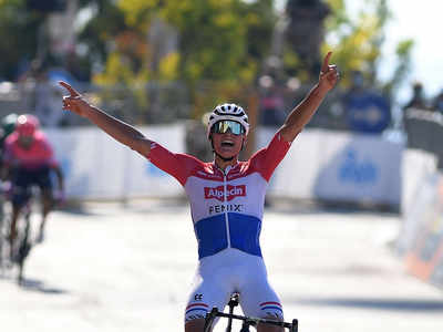 Van der Poel wins penultimate stage, Yates leads Tirreno