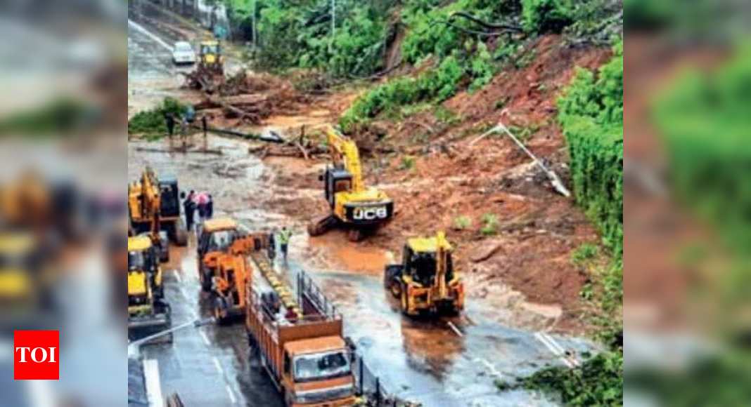 Mumbai: NS Patkar Marg to open from Tuesday | Mumbai News - Times of India