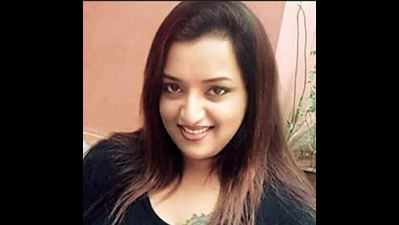 Swapna Suresh: Inquiry against women police officers for taking selfie ...