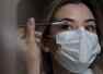 How to wear make-up with a face mask