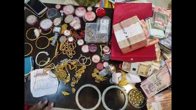 MP: Lokayukta sleuths unearth Rs 3.5 crore property during raids at govt officer's houses in Ujjain