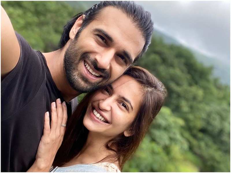 Kriti Kharbanda And Pulkit Samrat Set Relationships Goals Yet Again Hindi Movie News Times