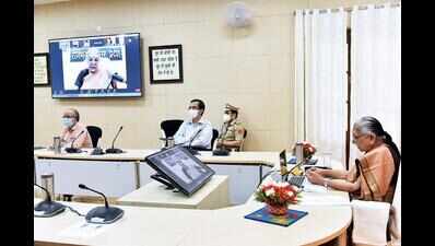 Guv calls for reforms in higher edu institutes