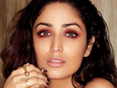 You will stop buying expensive kajal after trying Yami Gautam's DIY kajal recipe