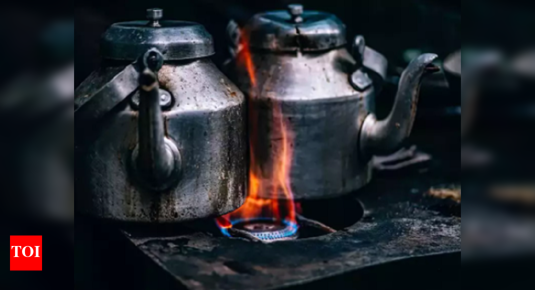 Ahmedabad: AMC to continue checking tea stalls, seal 32 that violated ...