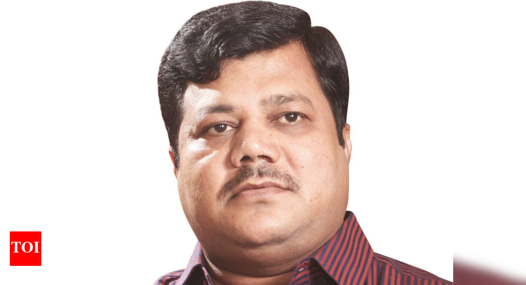 Pravin Darekar: FIR against leader of opposition Pravin Darekar for ...