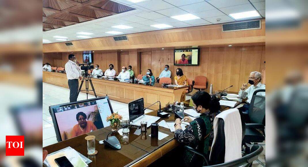 ‘Secondary schools to have career cells’ - Times of India