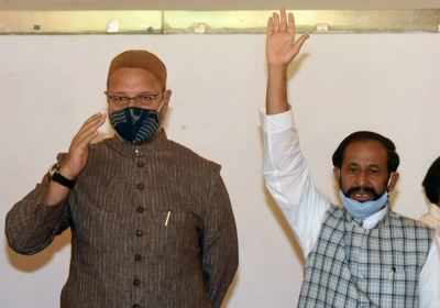 Owaisi forms separate anti-BJP front for Bihar polls, attacks RJD for calling him spoiler of secular votes