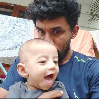 Midhun Manuel Thomas introduces his Aadu characters to his little one