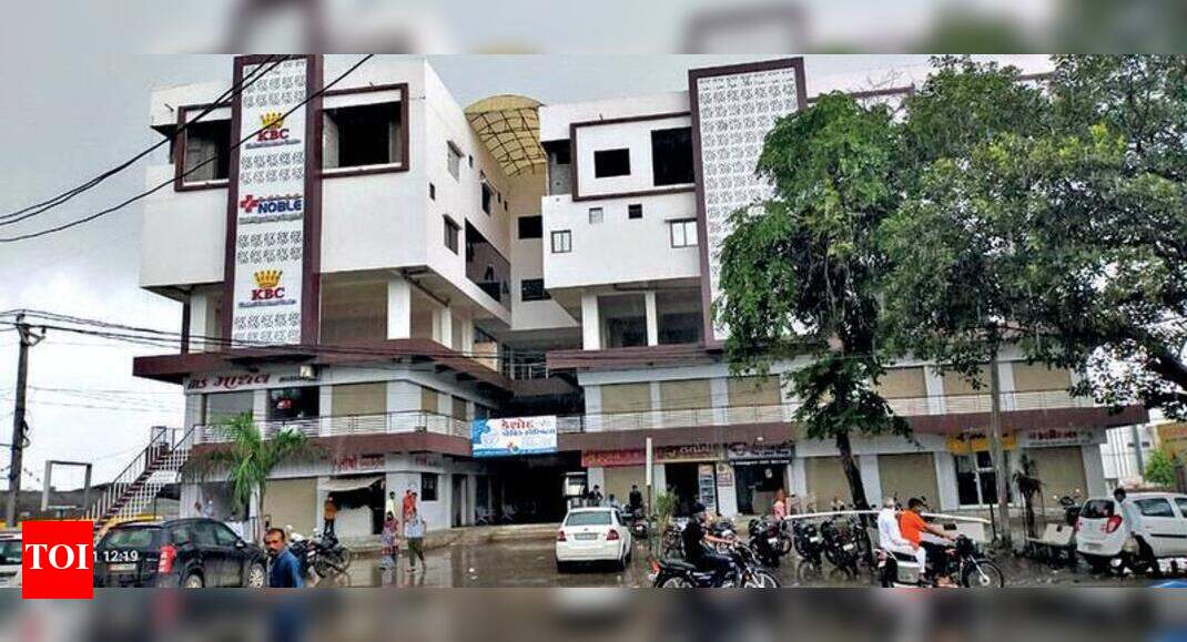 Covid positive patient jumps to death from pvt hospital Rajkot News