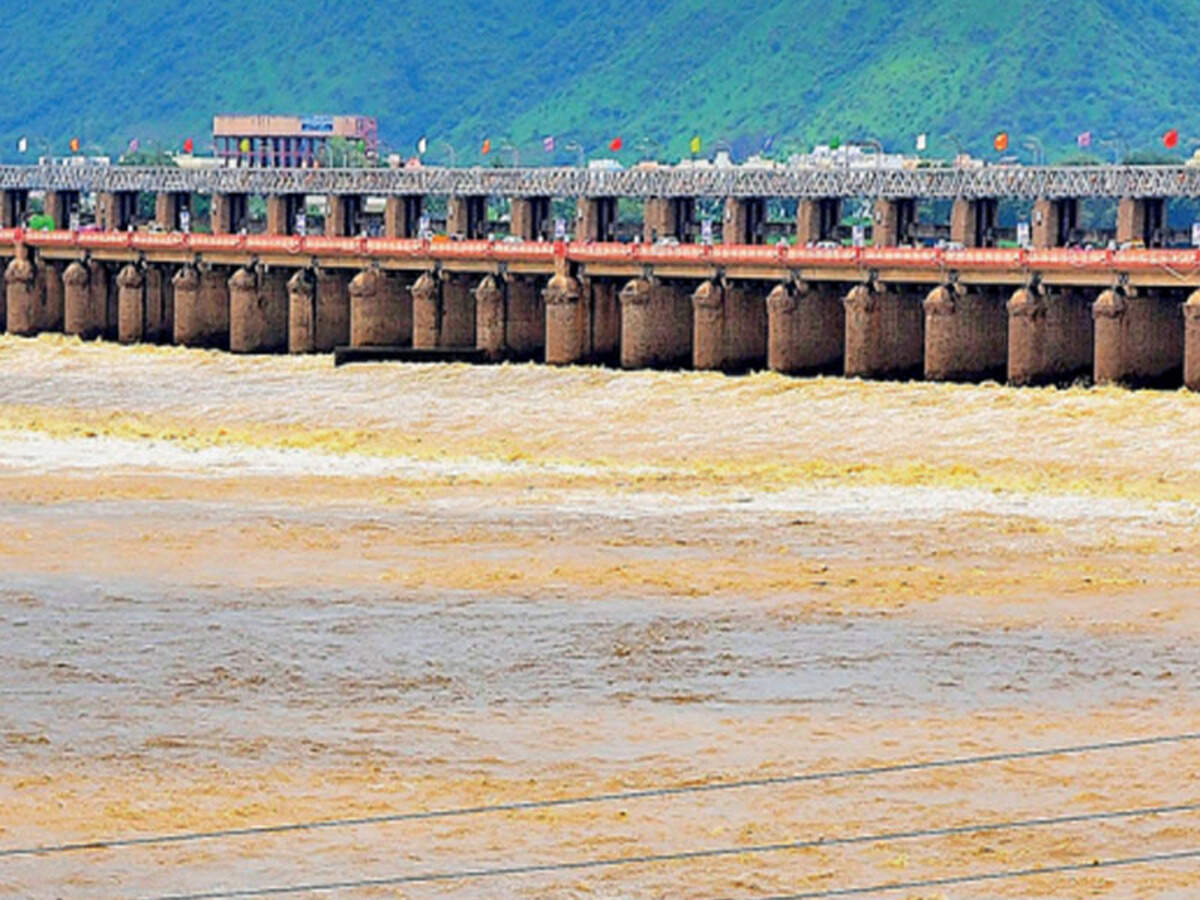 Andhra Pradesh Heavy Inflow All 70 Gates Of Prakasam Barrage Opened Vijayawada News Times Of India