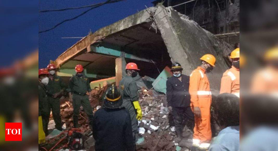 11 dead in Maha building collapse; 13 rescued