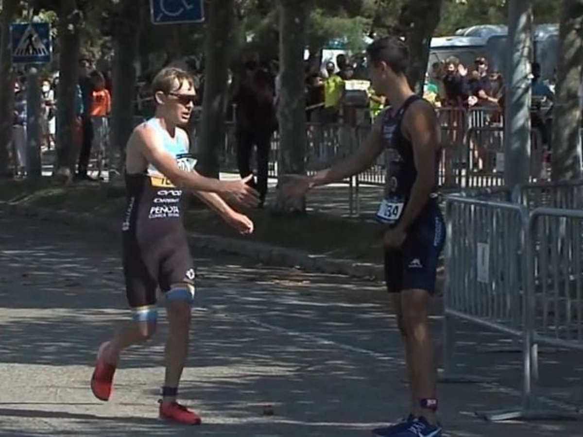 Viral Video Spanish Triathlete Sacrifices Third Place For Fellow Opponent Wins Praise Online Times Of India