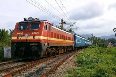 Operating ratio poor, Railways engaged in window dressing: CAG