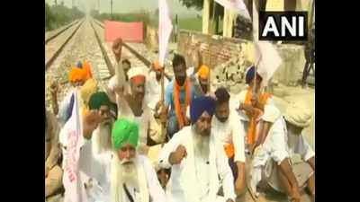 'Rail roko' agitation starts in Punjab, train services suspended