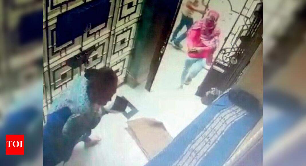 Arms suppliers in firing case denied bail | Vadodara News - Times of India