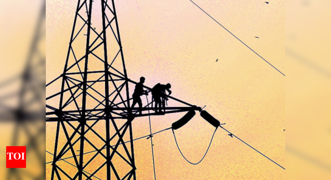 UP: Power employees booked for misbehaving, snapping electricity on a ...