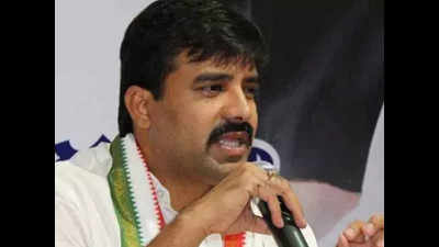 TRS government should first fill up 1.5 lakh vacancies: Congress