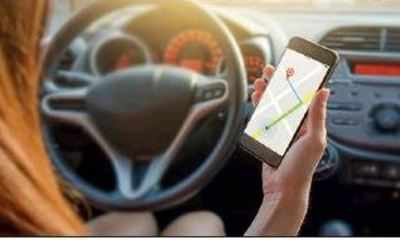 Use of mobile phones permitted only for navigation while driving vehicles